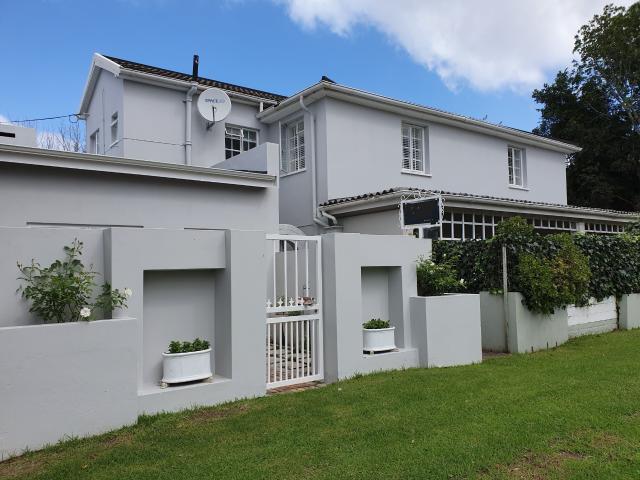 R8,650 pm 1 Bedroom Apartment To Let in Camphersdrift