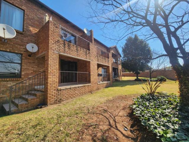 R8 000 | 2 Bedroom Apartment / Flat For Rent in Willowbrook, Roodepoort