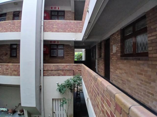R8,000 pm 2 Bedroom Apartment To Let in Glenwood