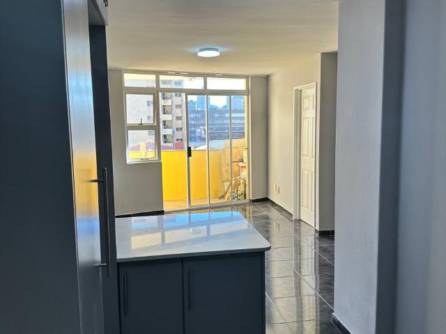 R8,000 pm 2 Bedroom Apartment To Let in South Beach