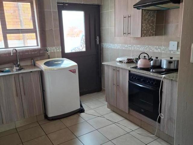 R8 165 | 2 Bedroom Cottage For Rent in Silverton, Pretoria