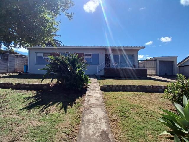 R8,100 pm 3 Bedroom House To Let in Van Riebeeck Hoogte