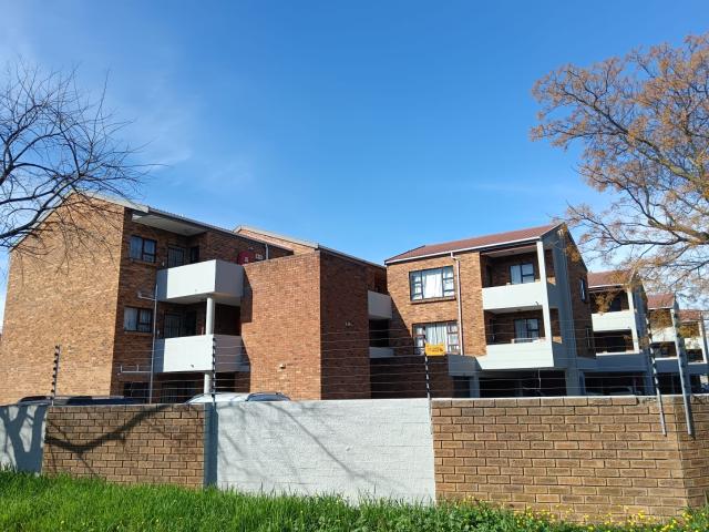 R8 250 | 2 Bedroom Apartment / Flat For Rent in Brackenfell, Brackenfell