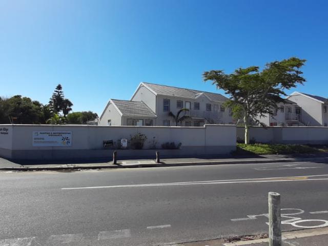 R9,500 pm 1 Bedroom Apartment To Let in Blouberg Sands