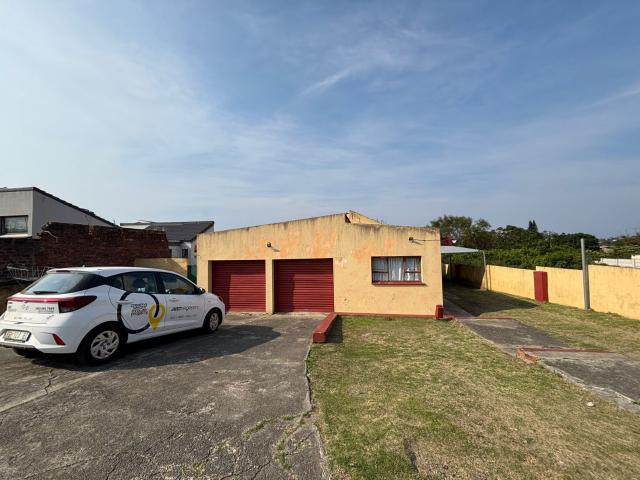 R9,500 pm 4 Bedroom House To Let in Buffalo Flats