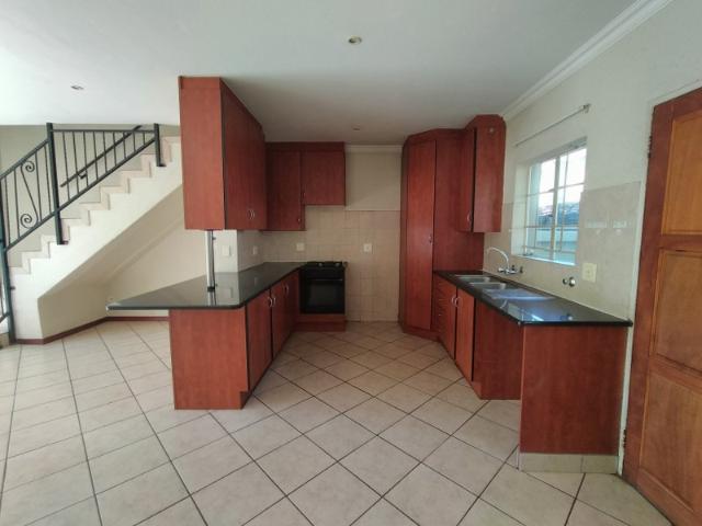 R9,800 pm 2 Bedroom Duplex To Let in Annlin
