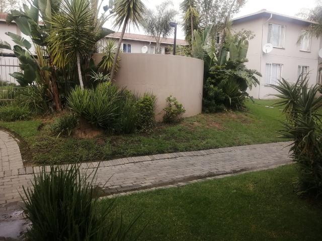 R9,950 pm 3 Bedroom Apartment To Let in Radiokop