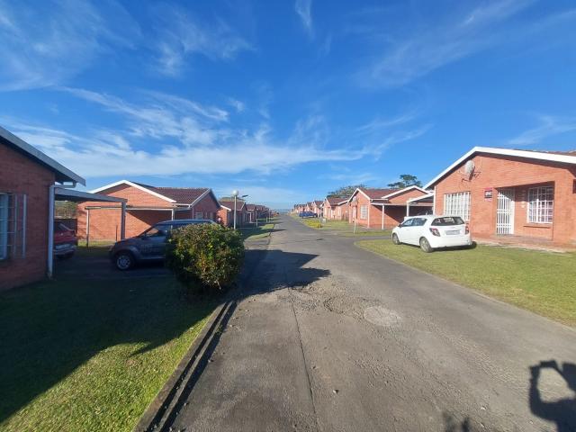 R9,000 pm 3 Bedroom Simplex To Let in Lincoln Meade