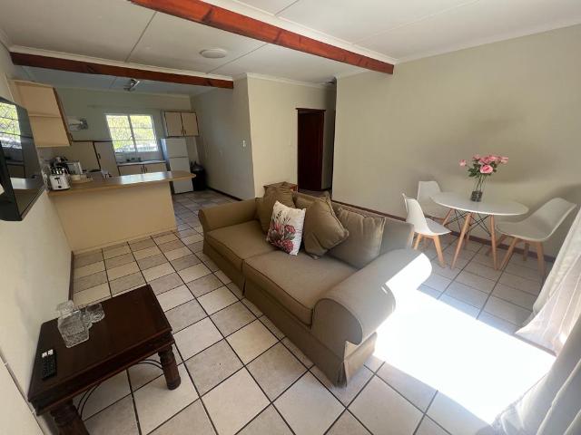 R9,000 pm 2 Bedroom Apartment To Let in Fort England