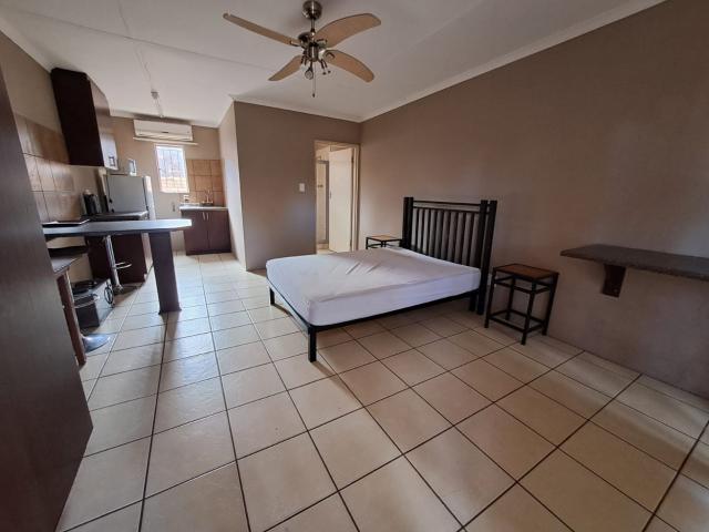 R9,100 pm 1 Bedroom Apartment To Let in Kathu