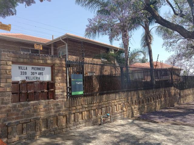 R9,200 pm 3.5 Bedroom Duplex To Let in Villieria