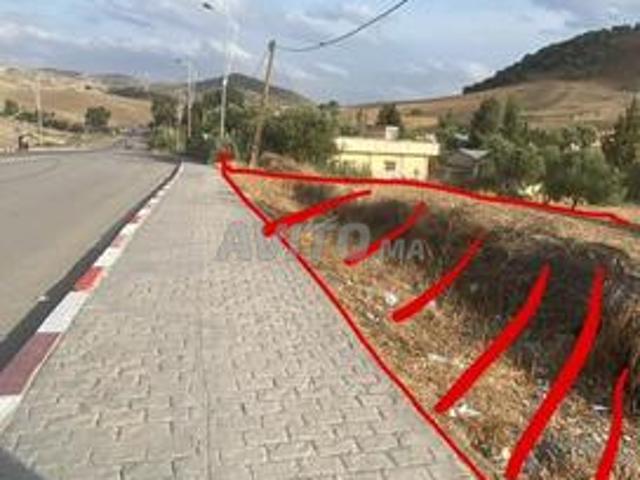 ارض محفظة للبيع على الطريق الوطنية رقم 8