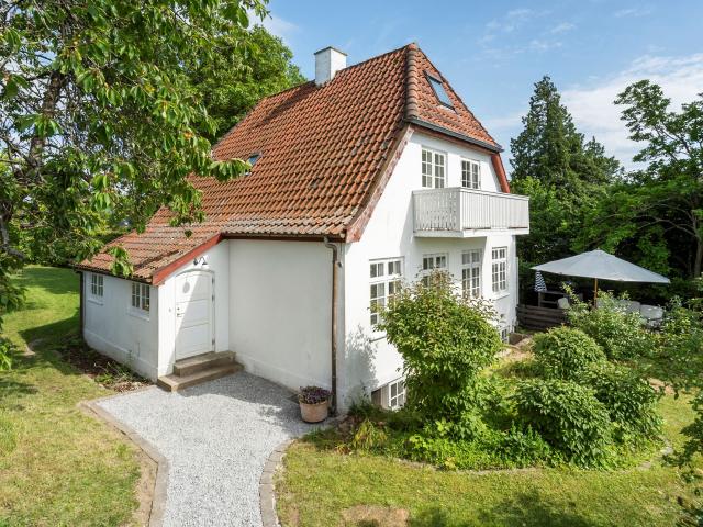 Rønnebærvej 122