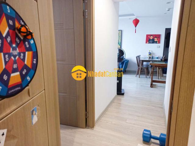 Rẻ, cần bán căn hộ chung cư việt hưng, long biên, tặng nội thất, tầng 3, 76m, giá 1 tỷ 6
