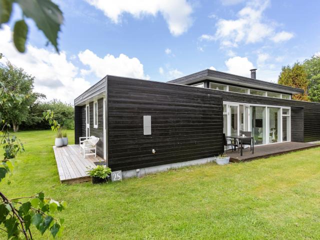 Rødkløvervej 25, Hou