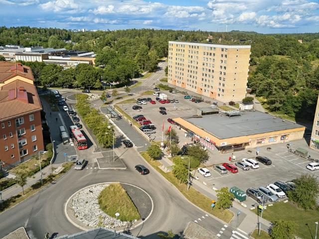 Rådsvägen 5C i Huddinge, bostadsrätt till salu | Bovision. Se