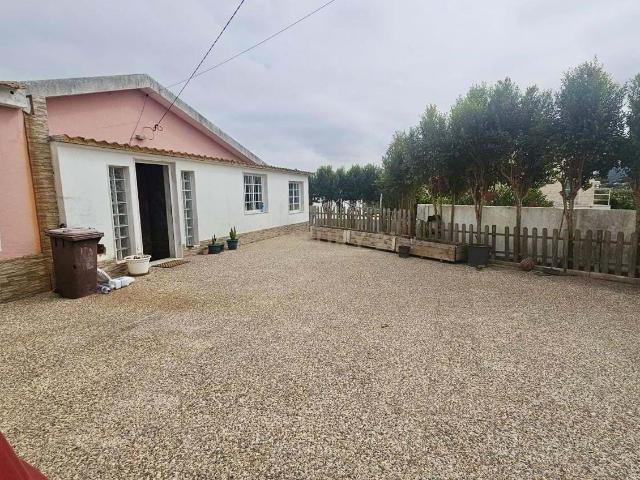 R E S E R V A D A _ Moradia T2 com Garagem e vista Serra Sintra em Vila Verde, Terrugem