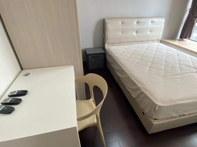 R&F Mall Room Queen bed for rent