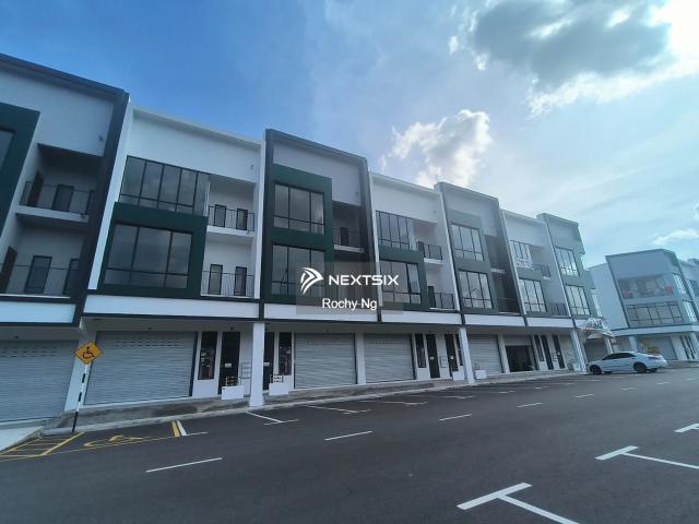 R&F Princess Cove, Brand New Unit, Facing Swimming Pool & Inner, 3 Bed