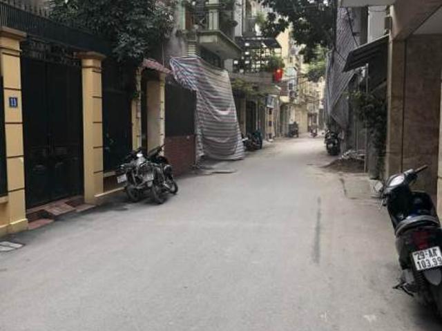Rẻ hiếm. Hoàng văn thái, đầu tư, kinh doanh, vị trí đẹp, ô tô thông. Dt101m2, giá 13.2 tỷ