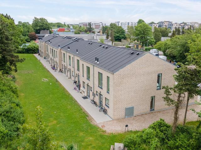 Rækkehus 4 5 vær. med sydvendt terrasse i Vallensbæk