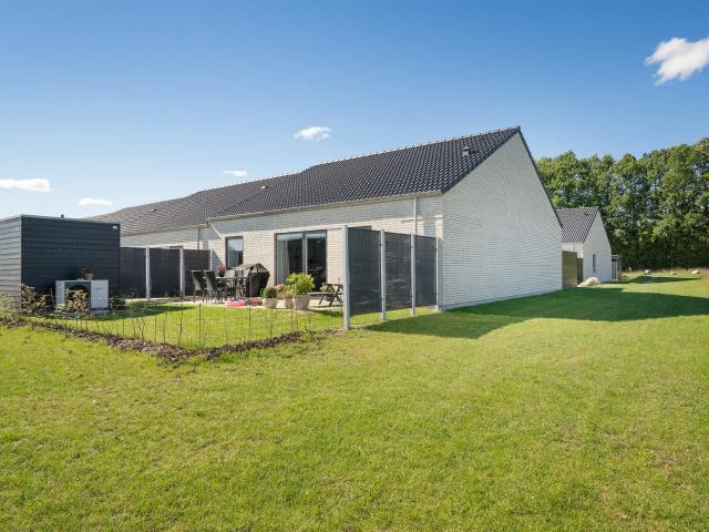 Rækkehus med 5 værelser i Assentoft 125 m²