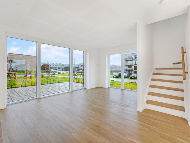 Rækkehus med 5 værelser og terrasse