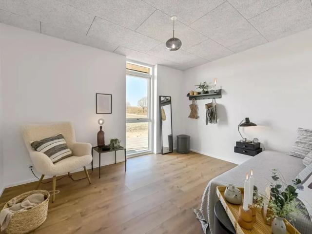 Rækkehus med tre værelser og privat terrasse i roligt kvarter