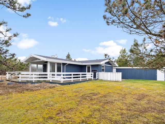 Rørhønevej 9, Helligsø
