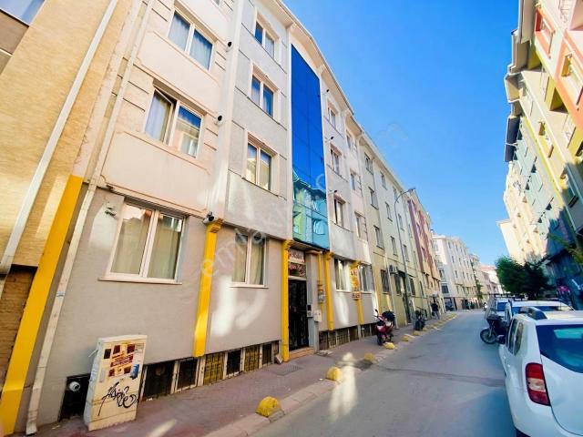 Çırağan Emlak'tan Yenibağlar Mah.eşyalı 1+0 Daire