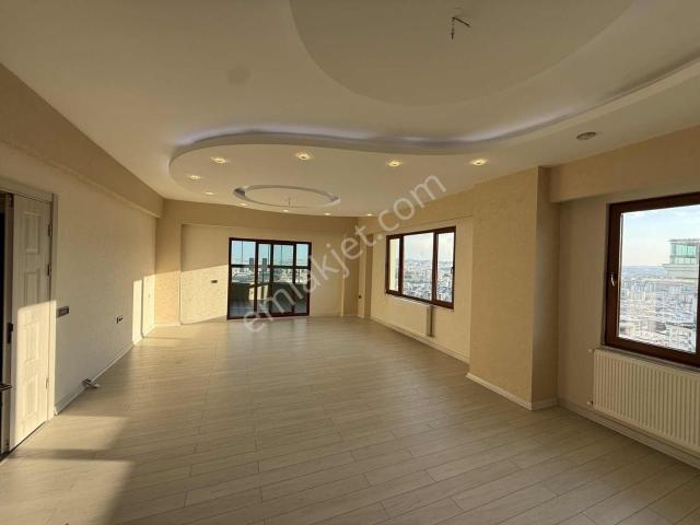 Çırağan'dan Güzelşehir Osmanlı Sitesinde Kiralık Dubleks Daire