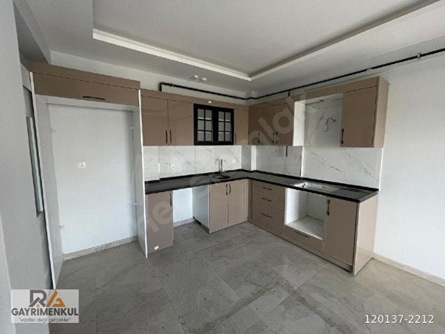 RA GAYRİMENKUL FERAHİM ŞALVUZ MH.SİTE İÇERİSİNDE SATILIK 3+1 DAİRE