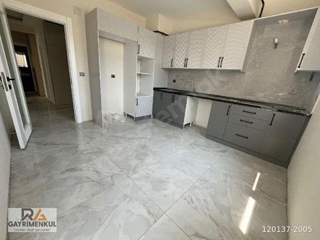RA GAYRİMENKUL KIRKLARSIRTI İNCİRLİKUYU MEVKİİNDE SATILIK 2+1 DAİRE
