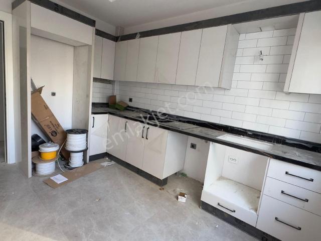 Ra Gayrimenkul Ergenekon Mh.site İçerisinde Satılık Daire