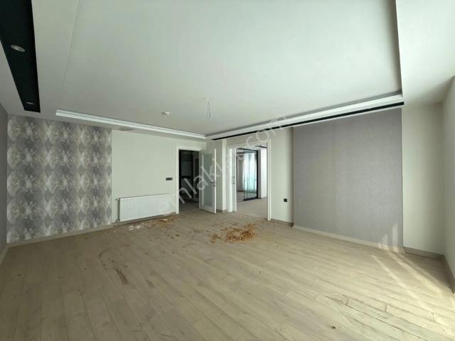 Ra Gayrimenkulden Altaylılar Mahallesi Site İçerisinde 4+1 Daire
