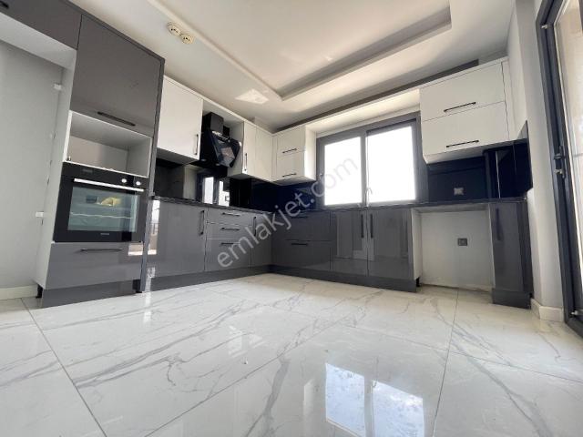 Ra Gayrimenkulden Altaylılar Mahallesi Site İçerisinde Bağımsız Mutfak 3+1