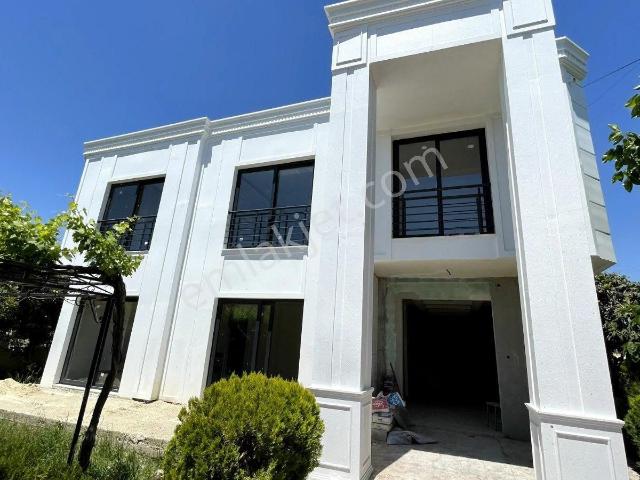 Ra Gayrmenkul Kaleburcu Mh 300m Oturum Dubleks Villa