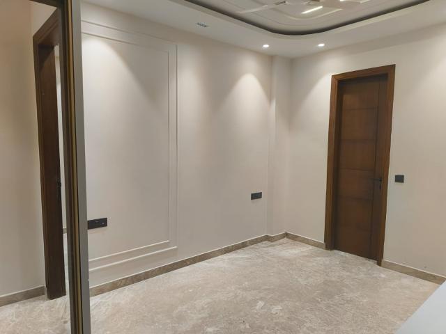 Rama Apartment 3 Bedroom 1100 Sq. Ft. Apartment in Janakpuri Delhi Listing ID: #10383