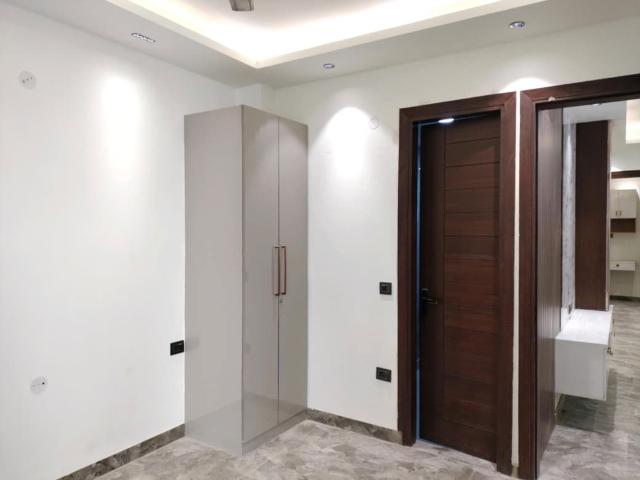 Rama Cghs Sector 11 Dwarka 4 Bedroom 2000 Sq. Ft. Apartment in Sector 11 Dwarka Delhi Listing ID: #9989