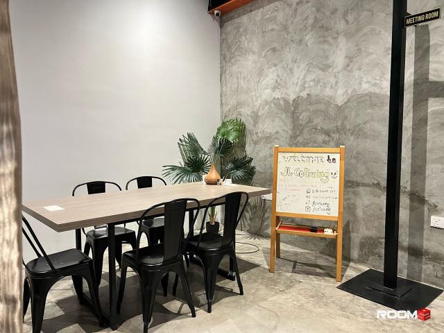 Ramadan Promo FEMALE Unit Room for Rent near LRT USJ 21 Subang Jaya