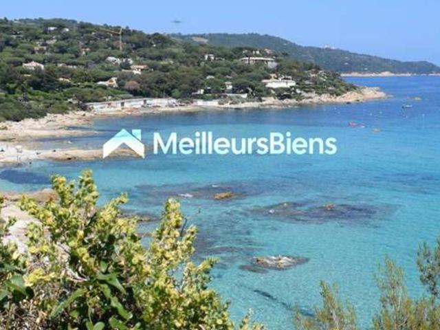 RAMATUELLE — VUE MER — TERRAIN D'EXCEPTION AVEC PROJET ARCHITECTURAL SÉCURISÉ