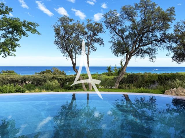 RAMATUELLE VILLA CONTEMPORAINE 500 M2 PAMPELONNE PLAGE