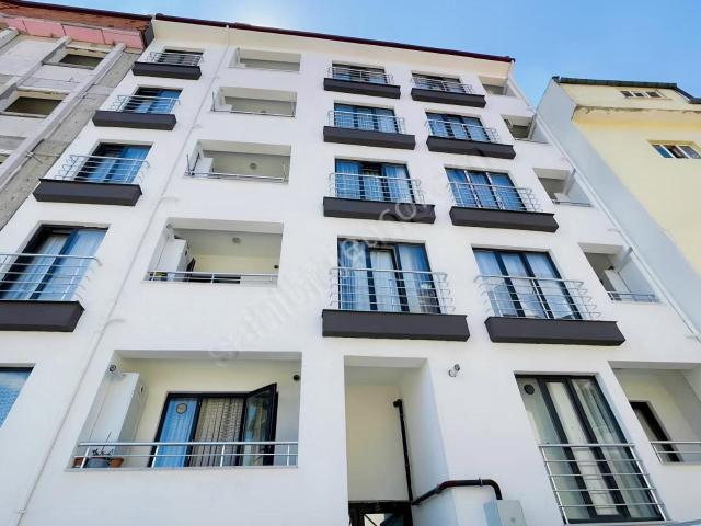 Ramden Nefe 5 Dk Eşyalı 2+1 Amerikan Mutfak Arakat Kiralık Daire