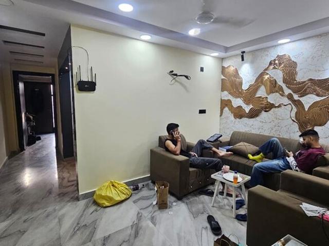 Ramesh Nagar, West Delhi 2 Bedroom 100 Sq. Ft. Builder Floor in Ramesh Nagar Delhi Listing ID: #10398