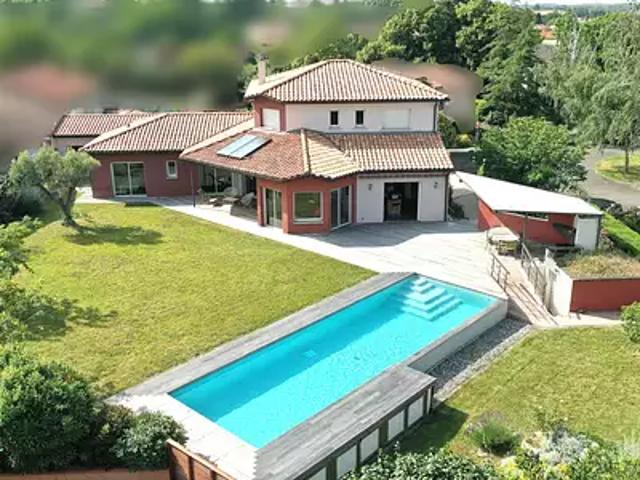 Ramonville Saint Agne 31520 Achat / Vente maison 8 pièces t8 piscine terrasse