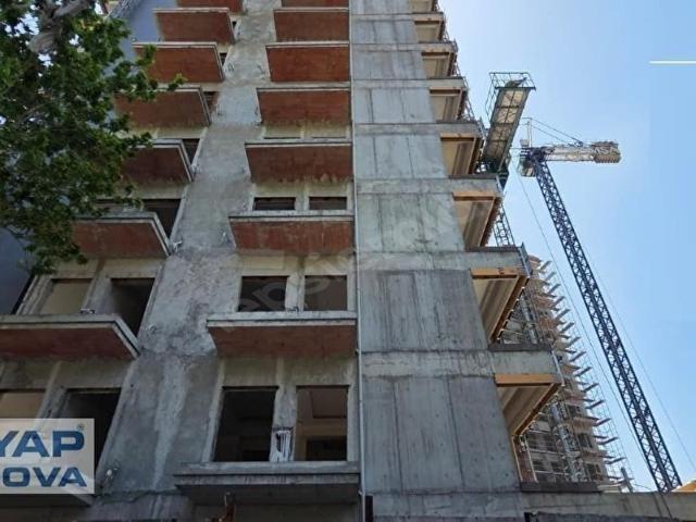 Ramsa Adım Kaya Sitesinde Caddeye Bakan Orta Blok 4.KAT SATILIK