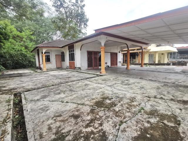 Rantau Bungalow Single Storey House