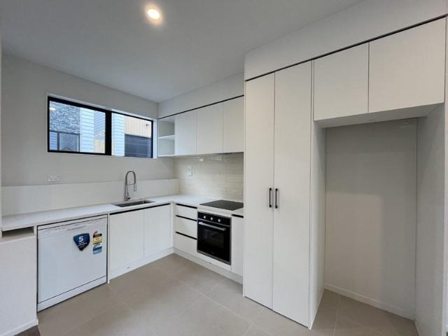 ranui, 4 bedrooms