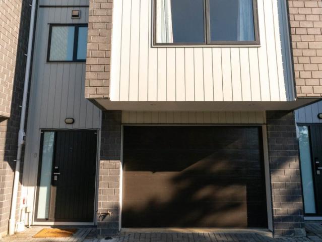 ranui, 4 bedrooms