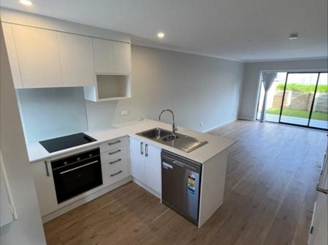 ranui, 2 bedrooms